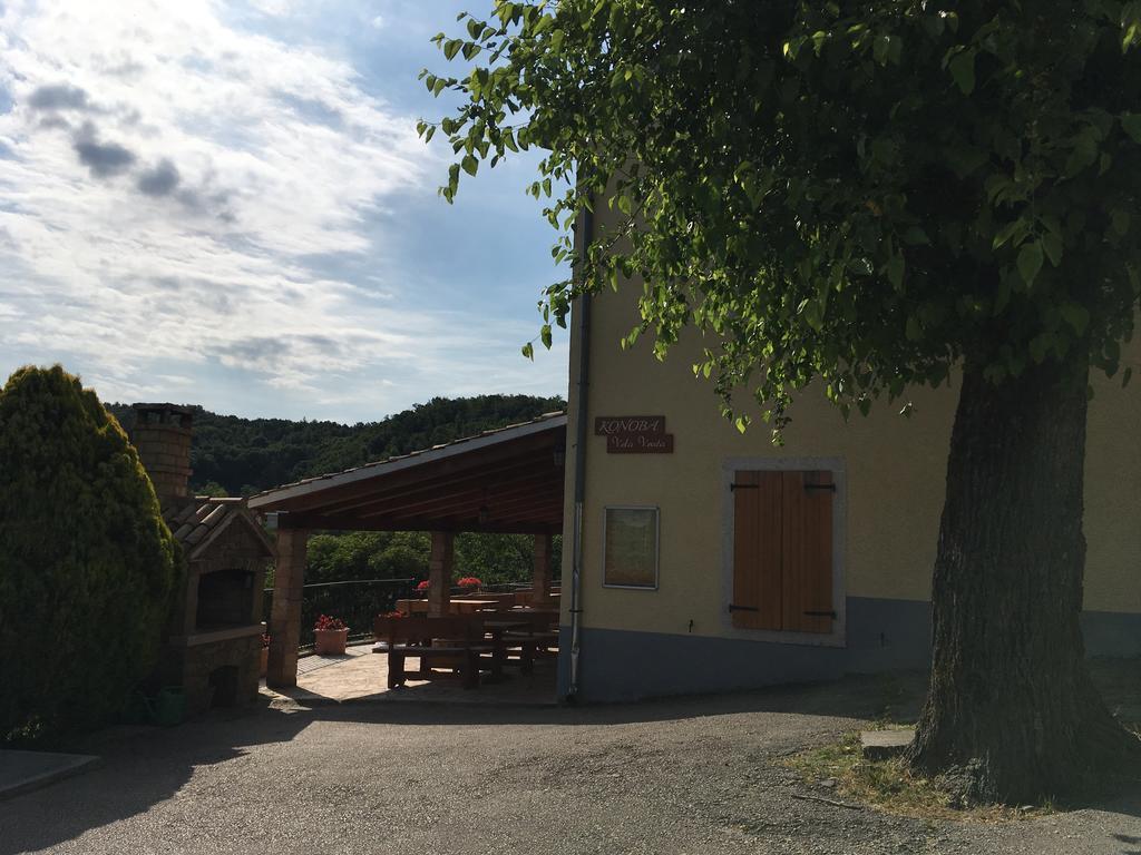 Summerhouse Beram Pazin Luaran gambar